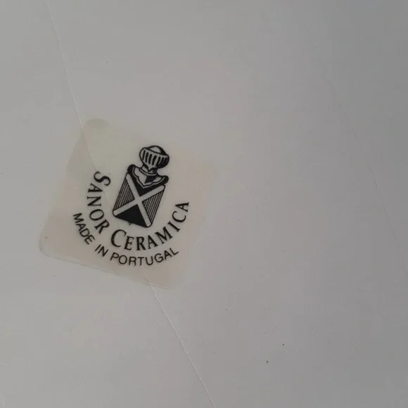 Vintage floral cake serving plates 3 piece set - Picture 9 of 13